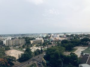 ラオス ホテル