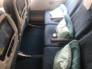 機内