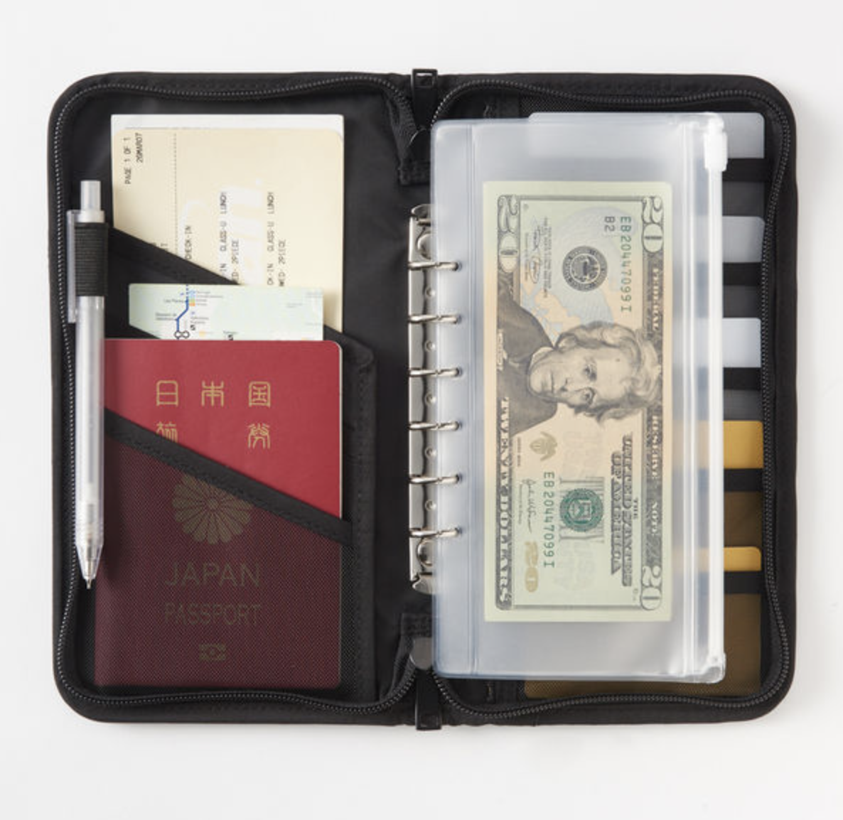 無印良品【パスポートケース】海外旅行にオススメしたい持ち物！使ってみた感想